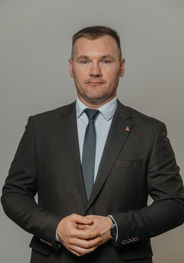 13 Pruteanu