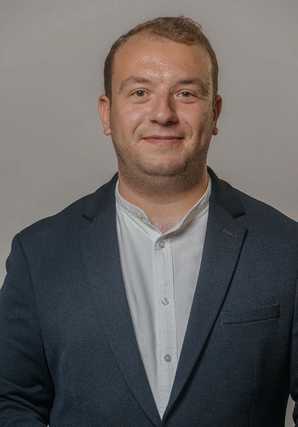 35 Grecu